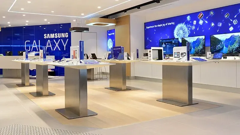 Új, kiszivárgott képen  Galaxy S8 és S8+